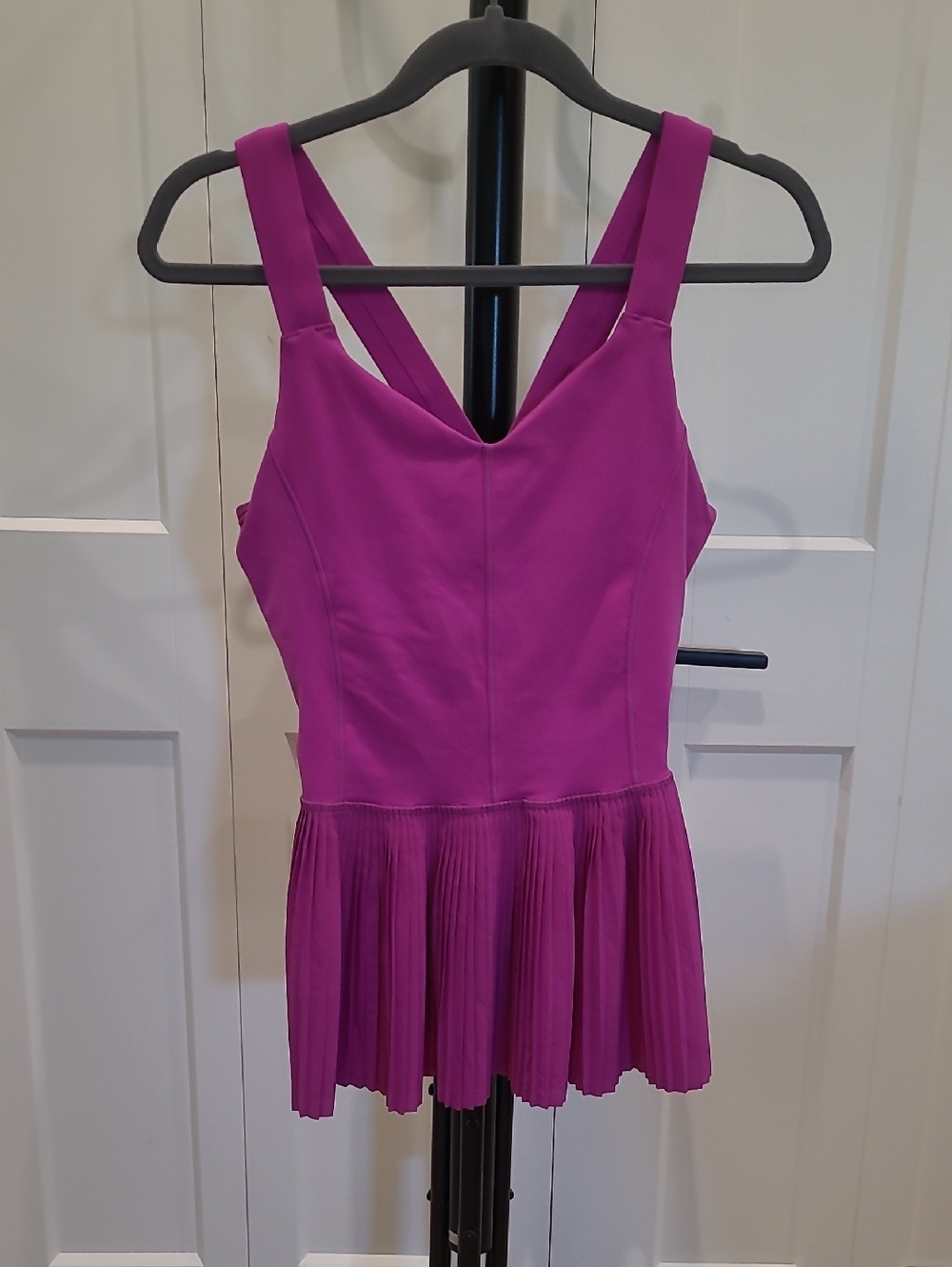 lululemon athletica Magenta Pleated City Tank Top